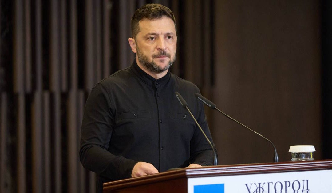 Zelensky “Attacco dei russi con più di 400 droni e circa 40 missili”