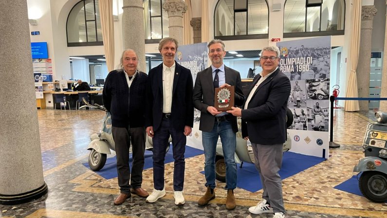 Milano, all’Aci di Corso Venezia la mostra “La Vespa alle Olimpiadi”