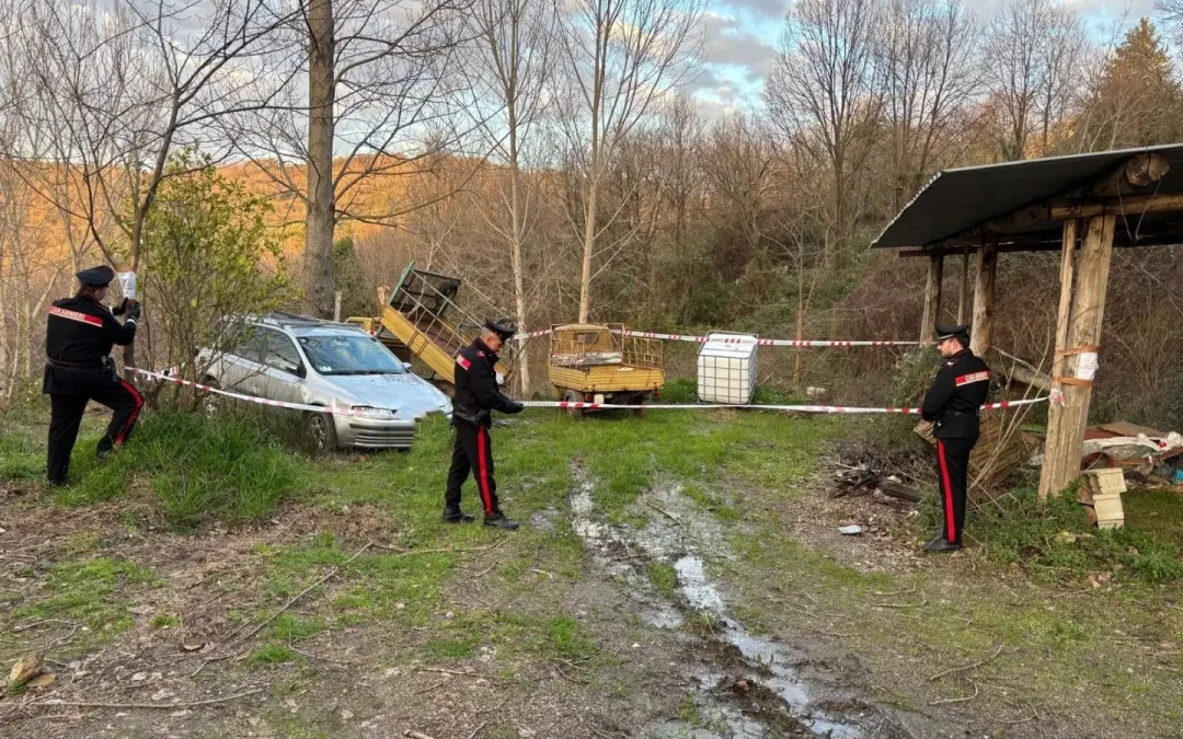 Discarica abusiva di rifiuti speciali altamente inquinanti, 2 denunce in provincia di Catanzaro