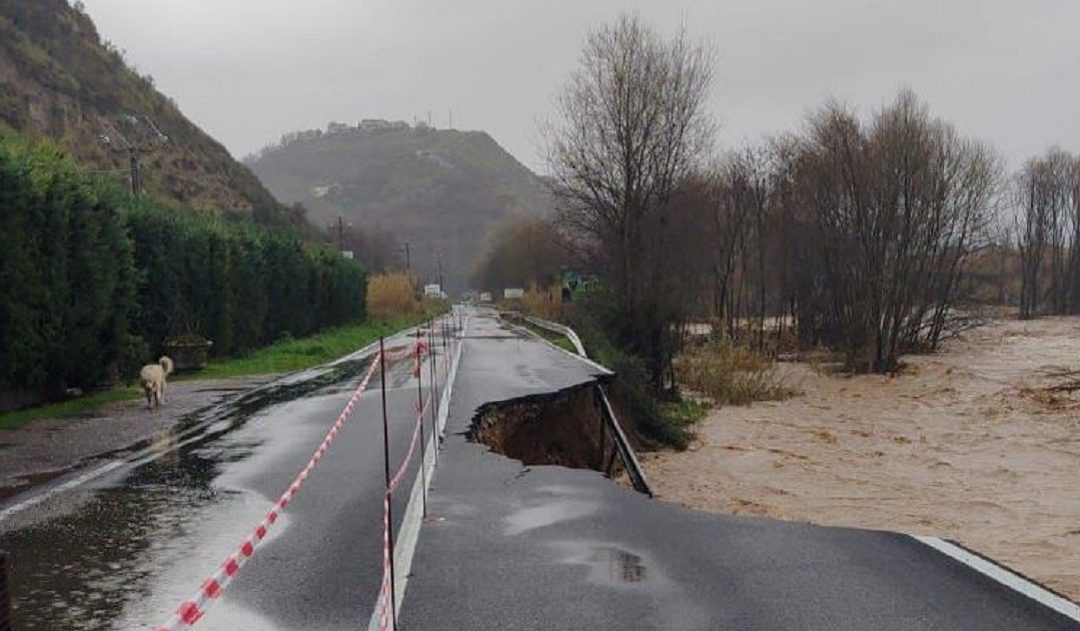 La strada crollata a Zumpano
