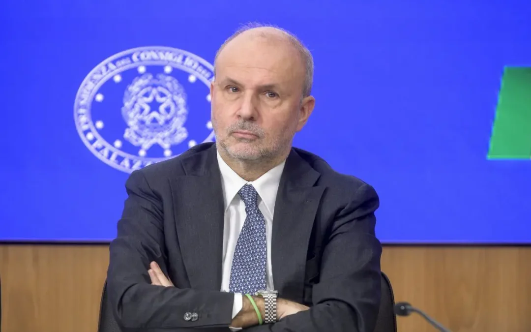 Schillaci “Il disegno di legge delega consentirà un riordino nel settore delle professioni sanitarie”
