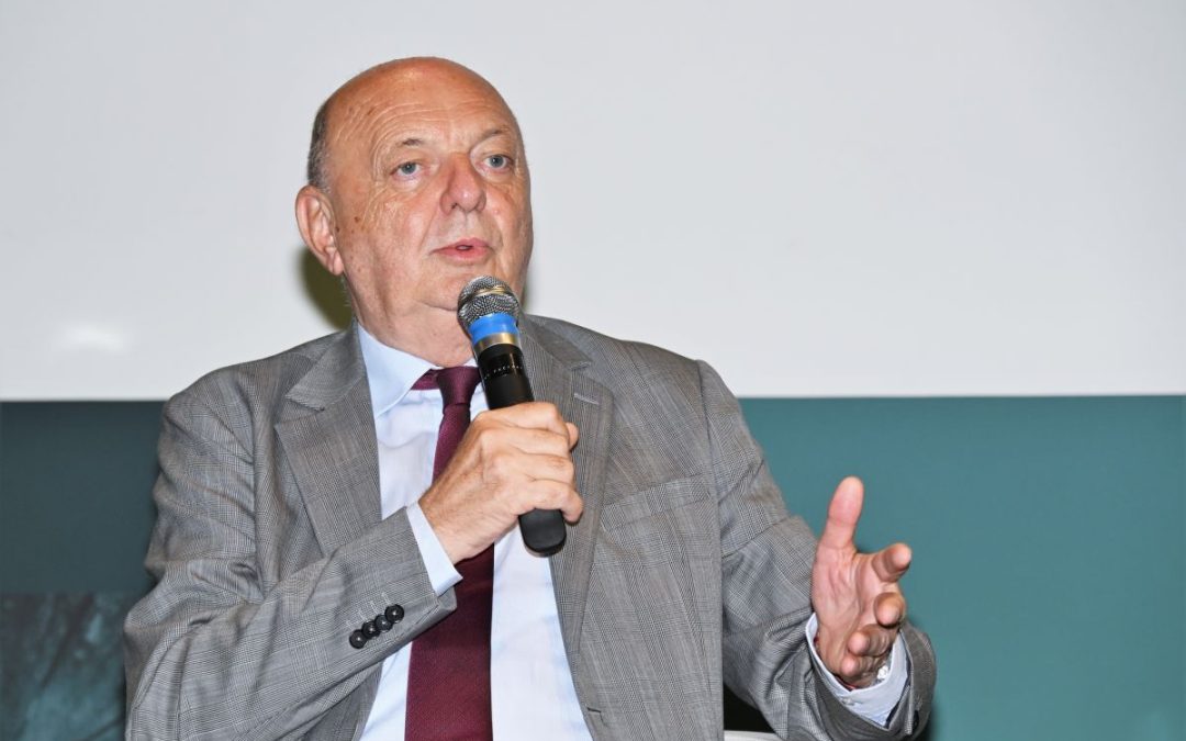 L’Italia aderisce al rilascio coordinato di scorte petrolifere dell’AIE