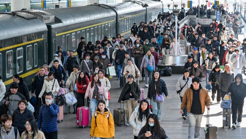 Festa di Primavera, in Cina record di 9,4 miliardi di viaggi interni