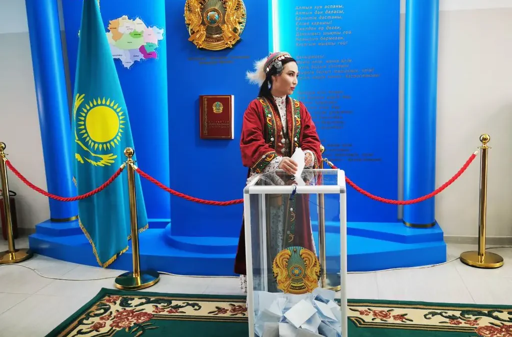 Kazakistan, la scommessa sul futuro passa per un referendum
