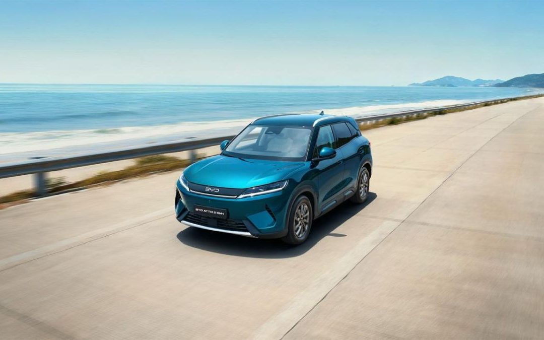 BYD presenta ATTO 2 DM-i, SUV compatto e altamente tecnologico
