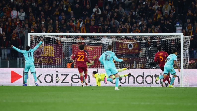 Il Bologna ai quarti di Europa League, Roma ko ai supplementari