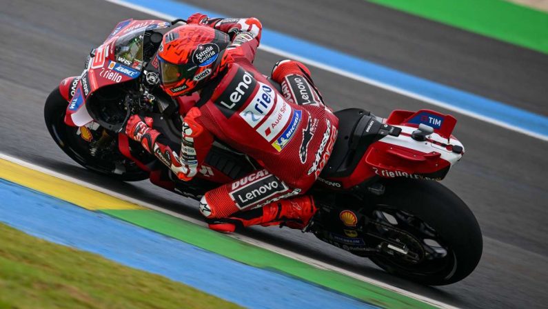 Marc Marquez vince la Sprint del Gp del Brasile, Di Giannantonio 2°