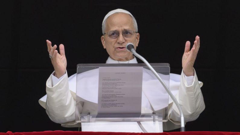 Papa “Le guerre feriscono l’intera umanità, non possiamo rimanere in silenzio”