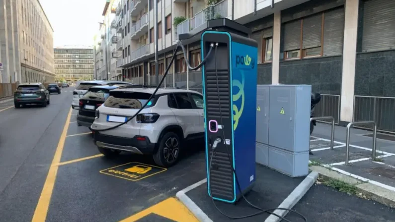 Mobilità, Powy investe 900 mila euro per oltre 100 punti di ricarica a Milano