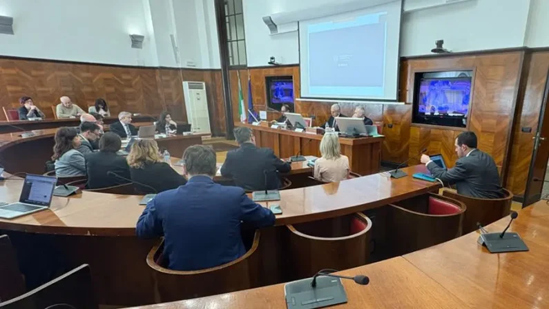 Il Mimit prosegue monitoraggio prezzi mercati energetici e materie prime critiche