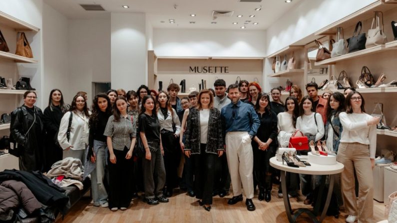Dalle passerelle alle competenze, la nuova sfida della moda in Romania