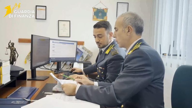 Frode Iva nel settore informatico, sequestri per 32 milioni tra Napoli e Caserta