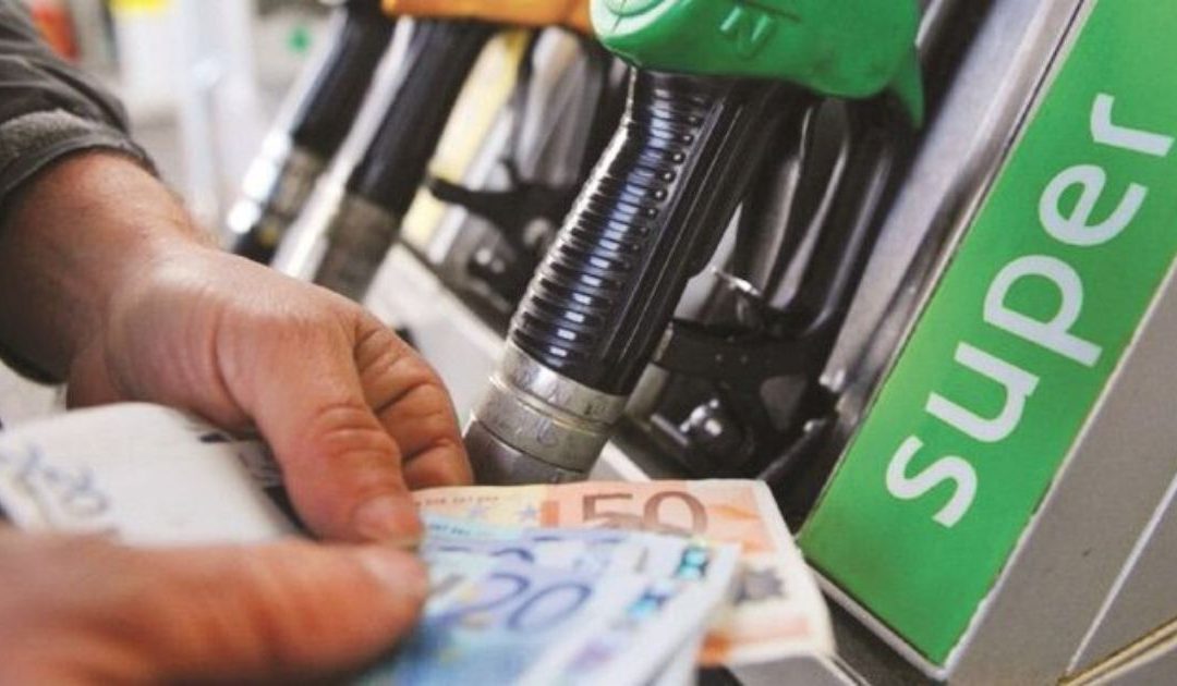 Bollette e benzina alle stelle in Calabria, fino a 1300 euro in più a famiglia