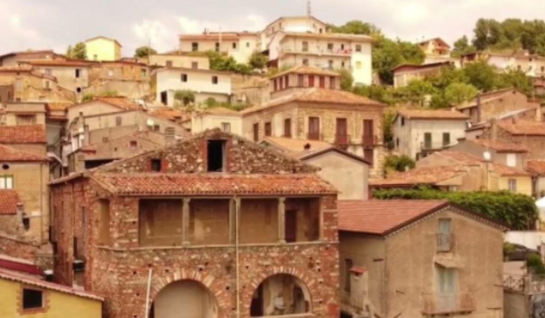 Il piccolo borgo di Cellara