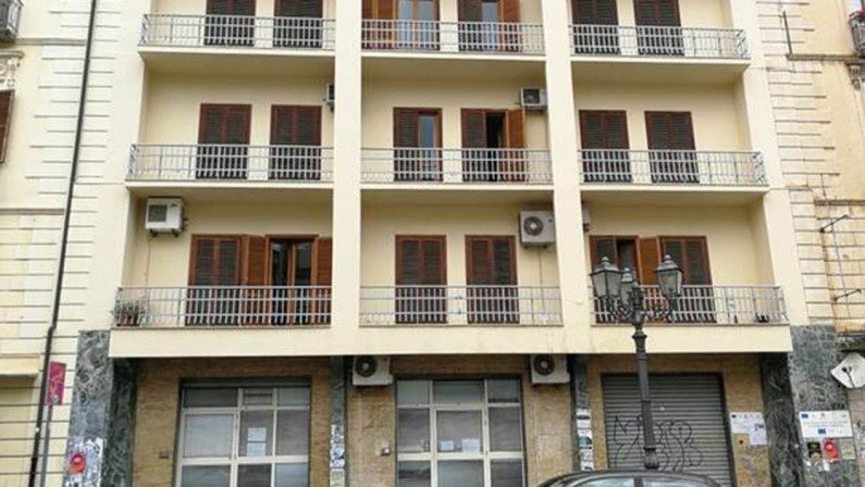 Niente voltura della fornitura elettrica, al Centro    per l’impiego di Lamezia staccata la corrente