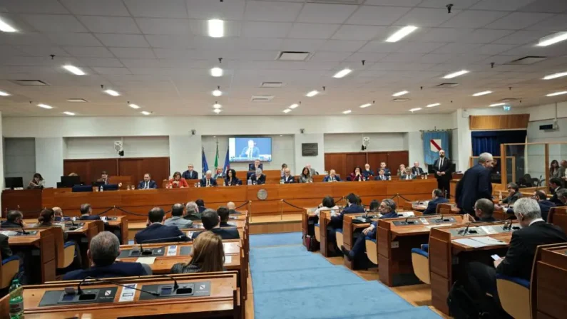 Bimbo trapiantato a Napoli, opposizioni Consiglio Regionale Campania “Seduta dedicata alla tragica vicenda”