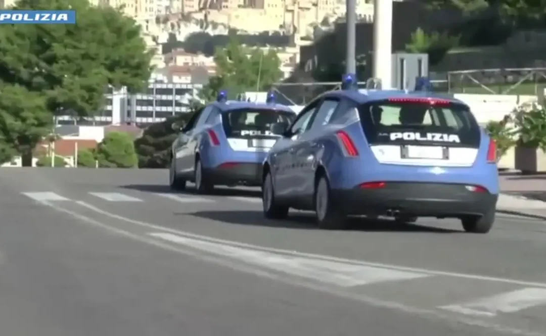 Crotone, maxi operazione antidroga: 14 le misure cautelari / Video