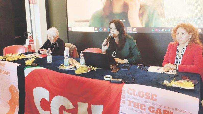 Lucane, nel lavoro resta la barriera dei salari più bassi e disparità