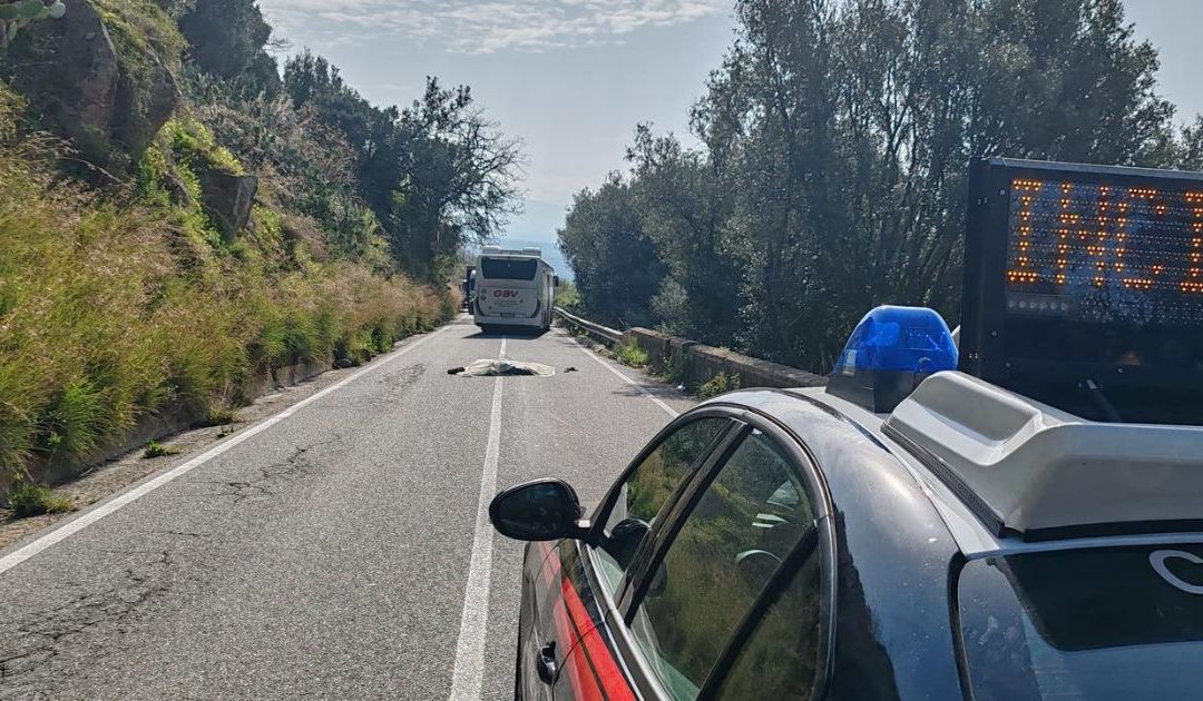 Nicotera, incidente mortale, autobus investe pedone