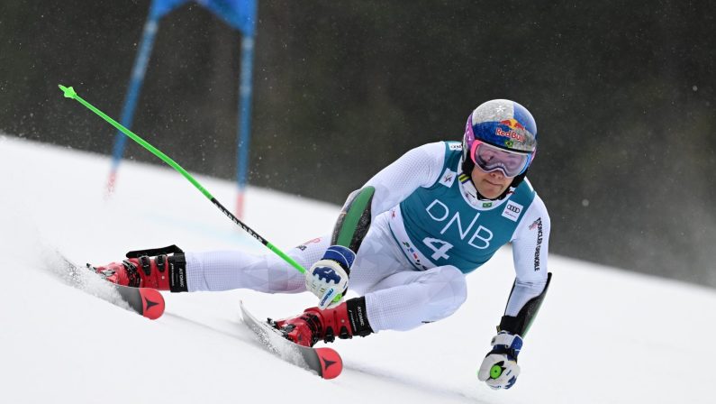 Sci alpino, Braathen vince le finali e si prende la Coppa di gigante. Indietro Vinatzer e Franzoni