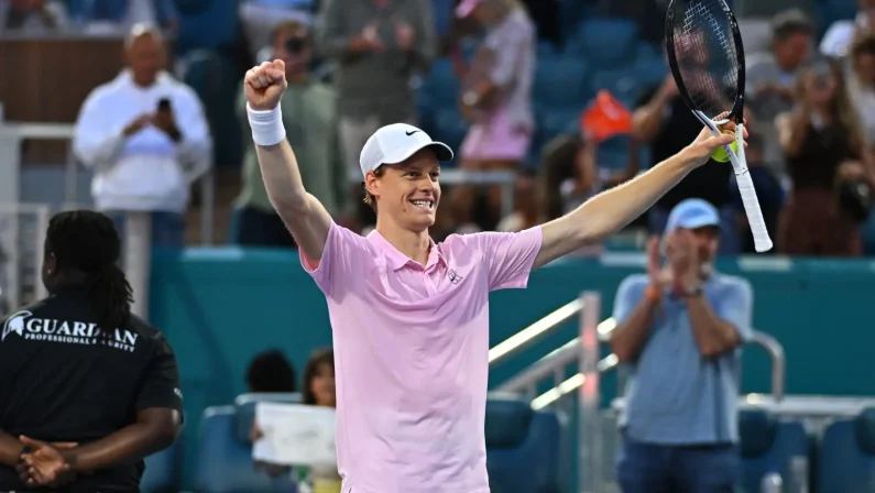 Sinner accorcia su Alcaraz, Cobolli sale al 13esimo posto: ecco il nuovo ranking Atp