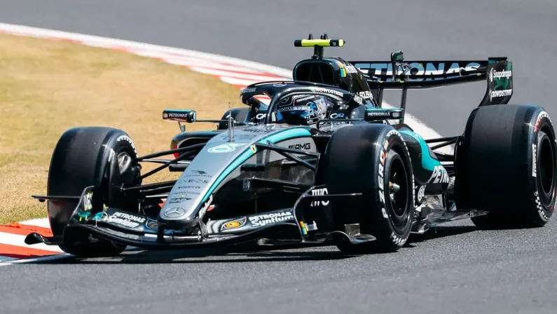 Formula 1, la Mercedes vola in Giappone: Antonelli in pole, Leclerc 4°, Hamilton 6°