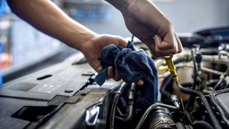 Basilicata, la fuga dei meccanici