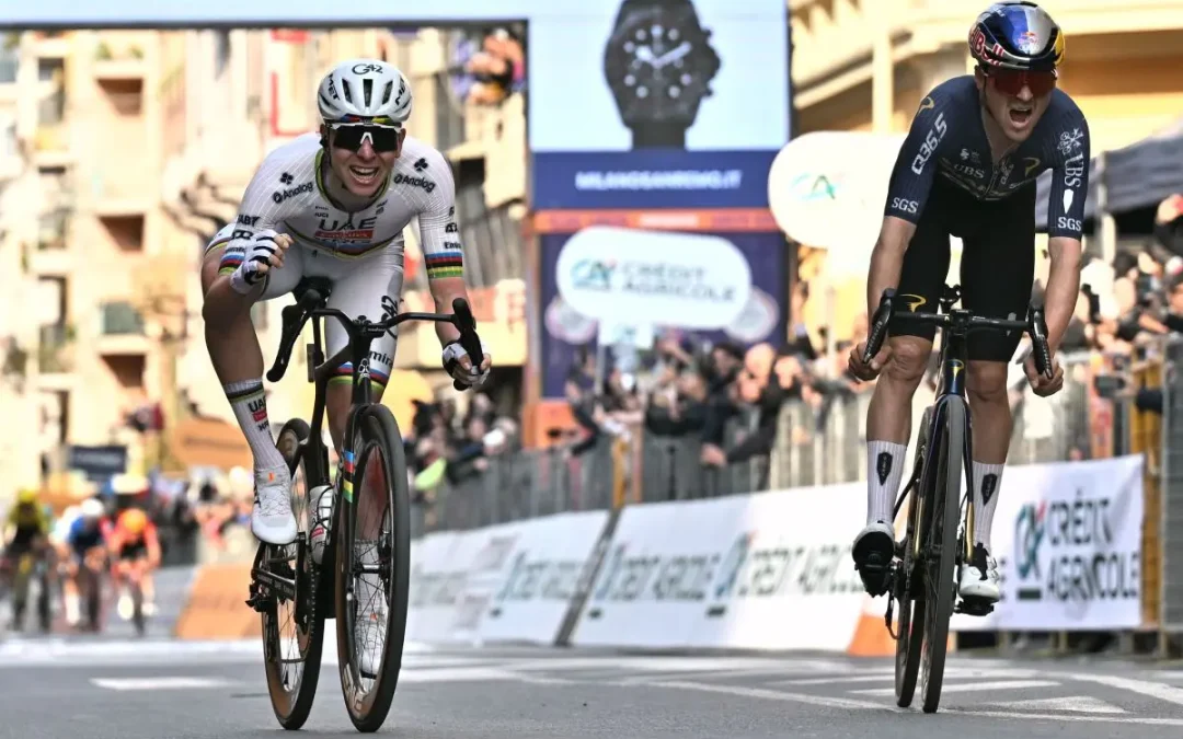 La prima volta di Pogacar alla Milano-Sanremo: cade, recupera e vince in volata. Sua l’edizione n°117 della Classicissima
