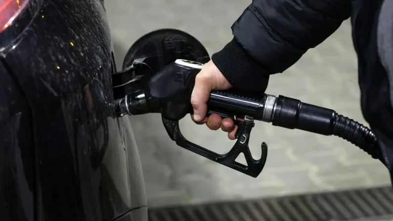 La Guardia di Finanza di Catanzaro rafforza i controlli sull’intera filiera di distribuzione dei carburanti