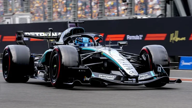 A Melbourne vola la Mercedes nella prima qualifica dell’anno, la pole è di Russell. Leclerc 4° e Hamilton 7°