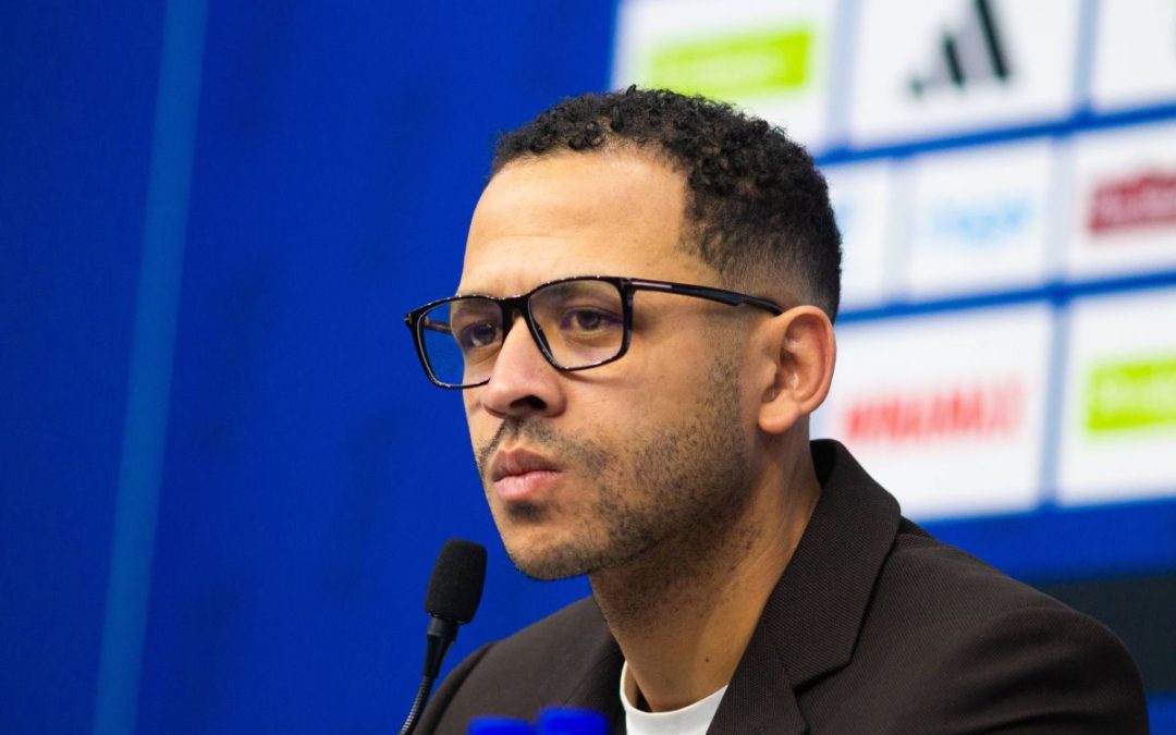 Il Chelsea esonera Rosenior, McFarlane nominato tecnico ad interim