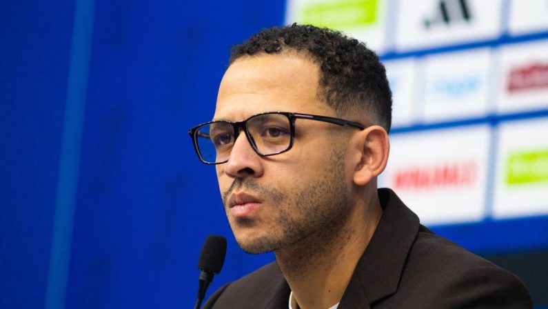 Il Chelsea esonera Rosenior, McFarlane nominato tecnico ad interim