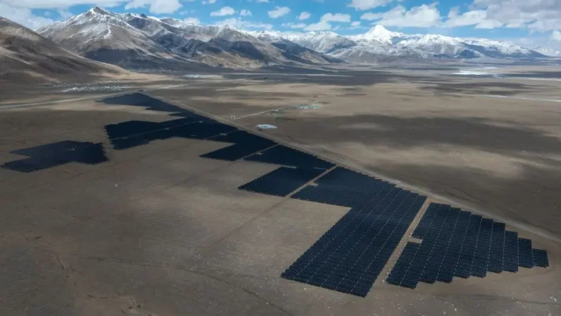 Cina, nello Xizang una centrale solare a 4.550 metri di altitudine