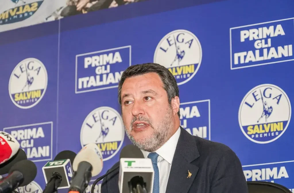 Salvini “Ue sorda e assente, bisogna cambiare regole”