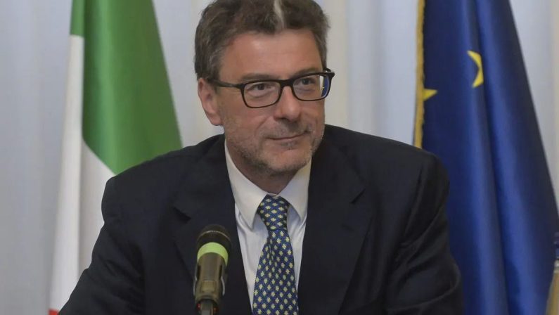 Via libera al nuovo Dfp, Giorgetti “Viviamo circostanze totalmente eccezionali”