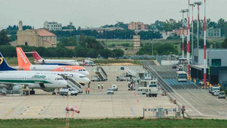 Aeroporti di Puglia: “Nessuna criticità sul carburante allo scalo di Brindisi”