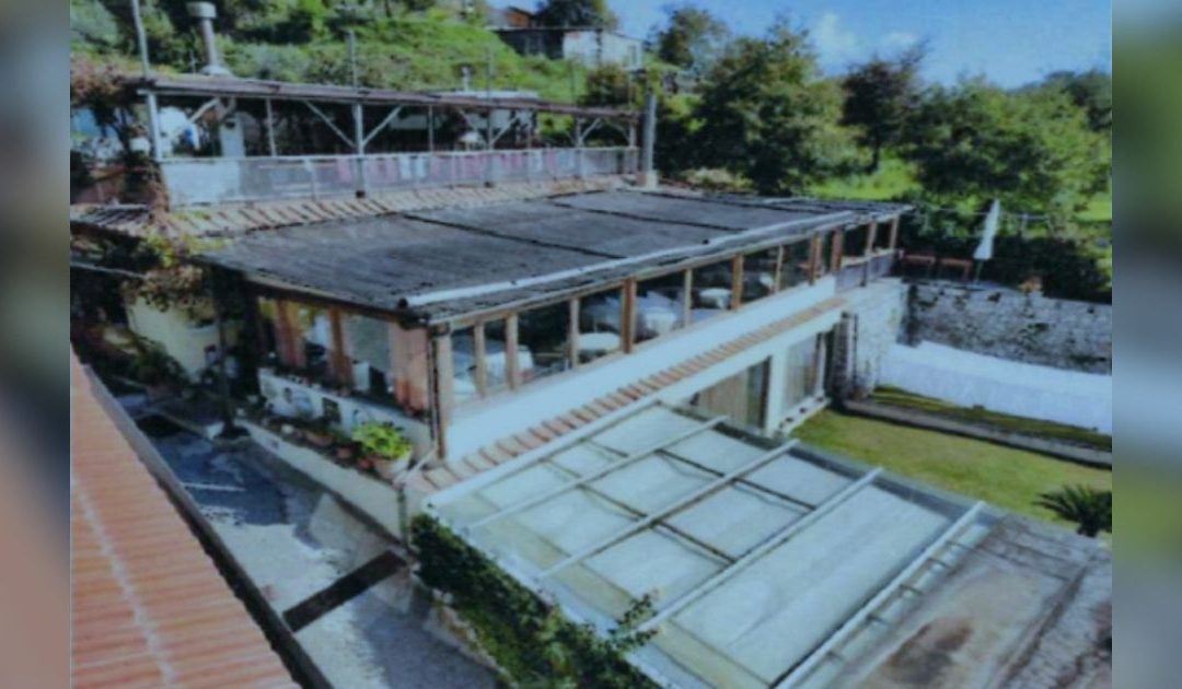 Sorrento, demolito agriturismo completamente abusivo