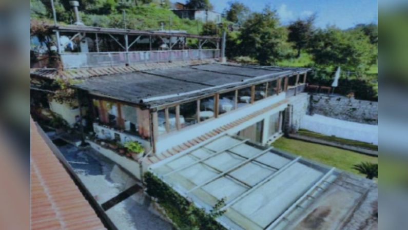 Sorrento, demolito agriturismo completamente abusivo