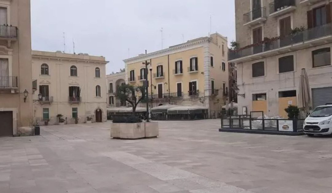 Sparatoria a Bari Vecchia, 21enne gambizzato