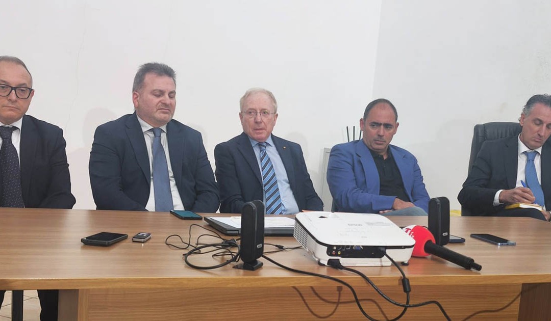 Da sinistra Ilario Lazzaro, Gianluca Orlando, Giafranco Tomao, Gandolfo Miserendino e Angelo Sestito