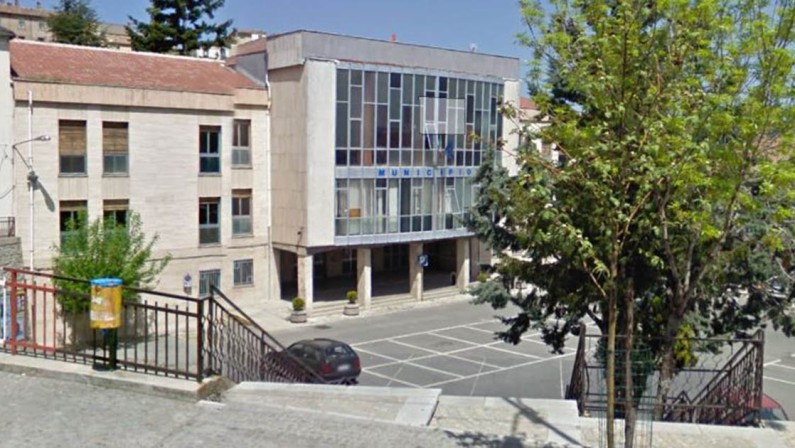 Elezioni, colpo di scena a San Giovanni in Fiore, escluse le liste di Stefania Fratto