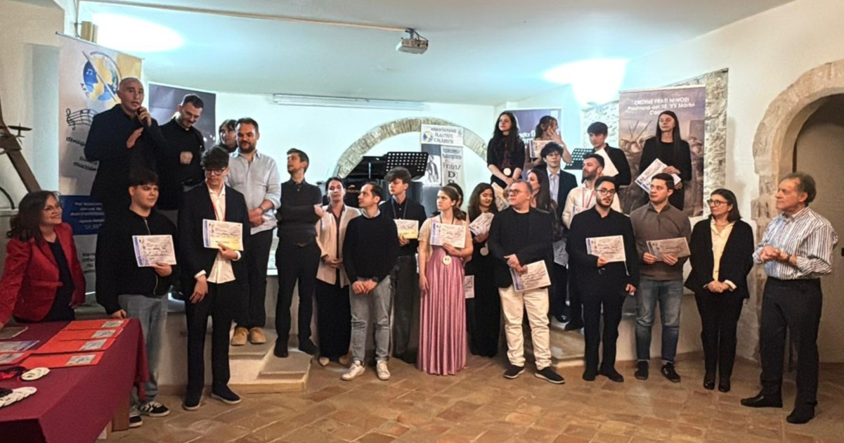 https://www.quotidianodelsud.it/wp-content/uploads/2026/04/concorso-flautisti-calabresi.jpg