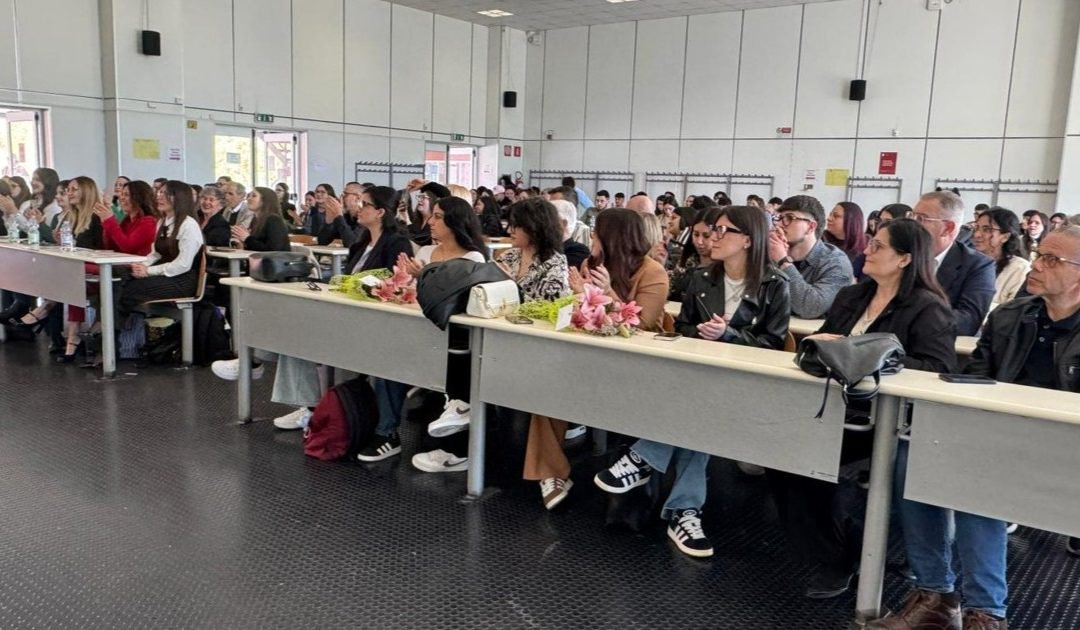 Unical, presentazione del libro “Affetti in saldo”: così cambiano i legami nell’era dei social
