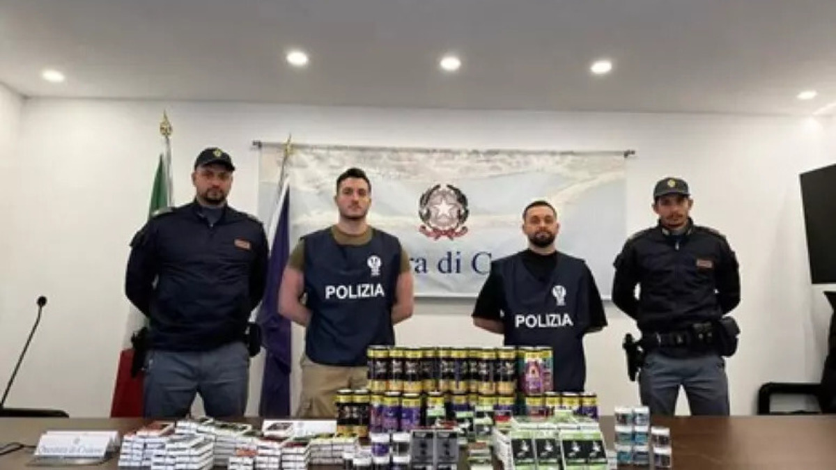 https://www.quotidianodelsud.it/wp-content/uploads/2026/04/crotone-sequestro-in-cannabis-shop.jpg