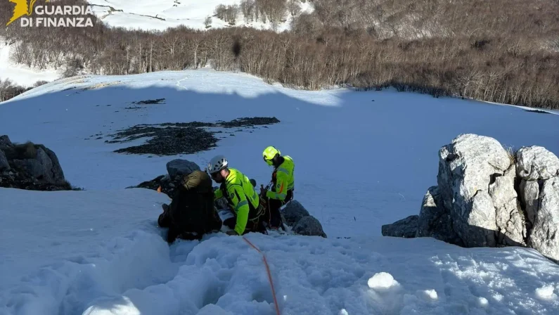 Recuperati due alpinisti dispersi sul Monte Cervati
