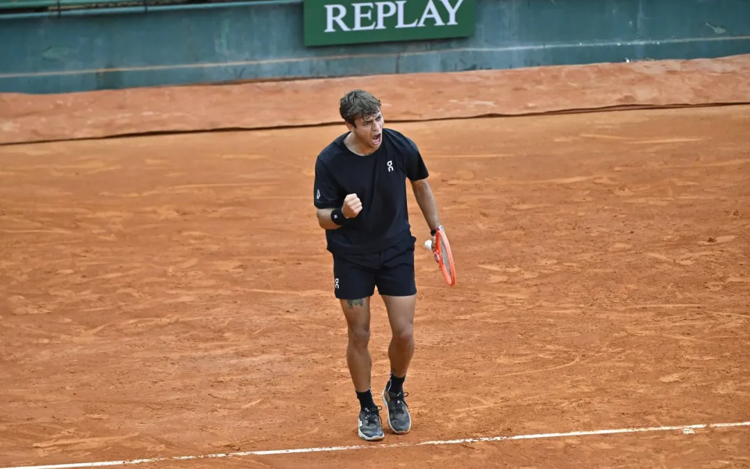 Cobolli straordinario, domina Zverev e vola in finale a Monaco