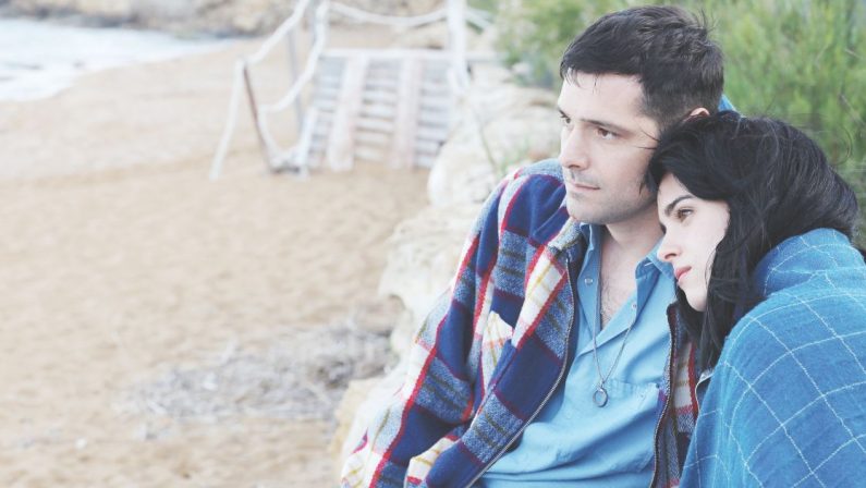 La Calabria brilla su Rai 1: ascolti record per il finale de “La buona stella”