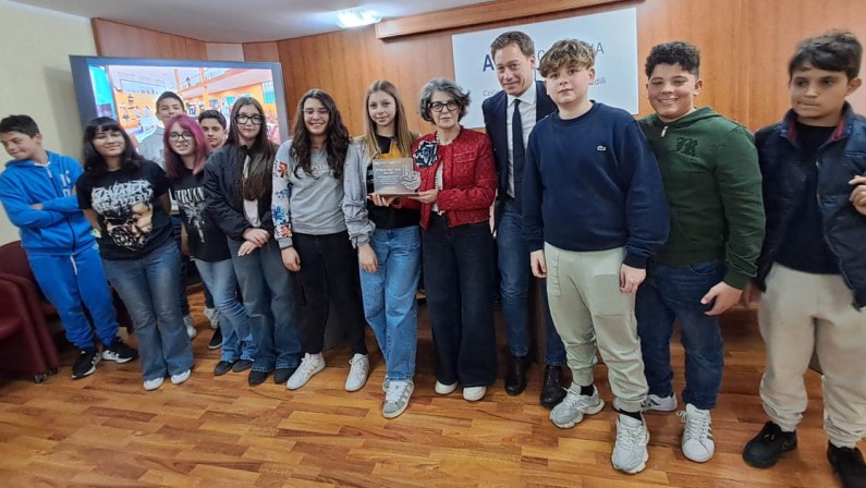 Macroscuola, il Comprensivo Papanice-Alfieri accede alla fase nazionale del concorso