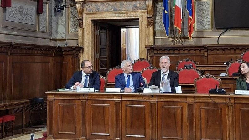 Le parole della mafia, il docente UniCal Romito al convegno sulla linguistica forense