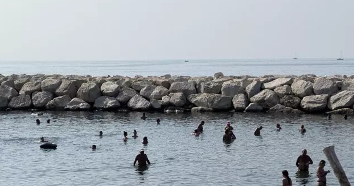 https://www.quotidianodelsud.it/wp-content/uploads/2026/04/stagione-balneare-napoli.jpg
